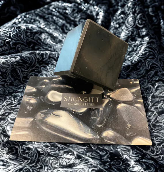 Hovedbilde Shungitt Stående Kube 35x35mm ...